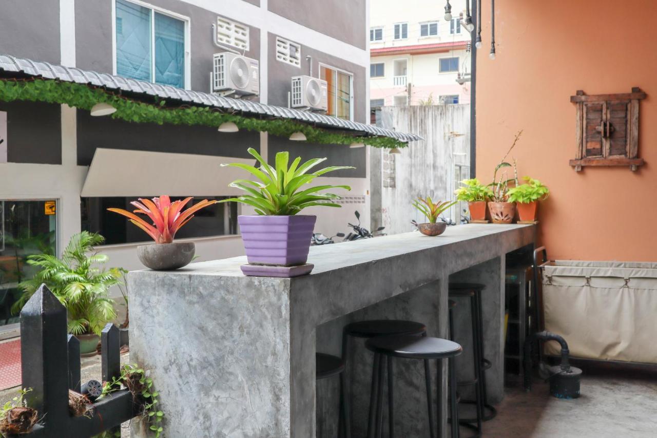 芭东经济酒店 布吉 外观 照片